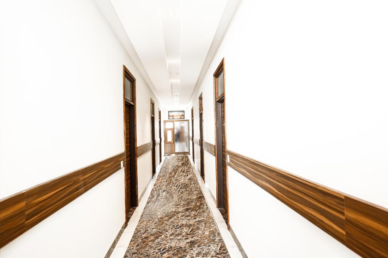Hotel Woodcrest Zirakpur - Best Family Hotel By - A Unit Of Sidham Group 외부 사진