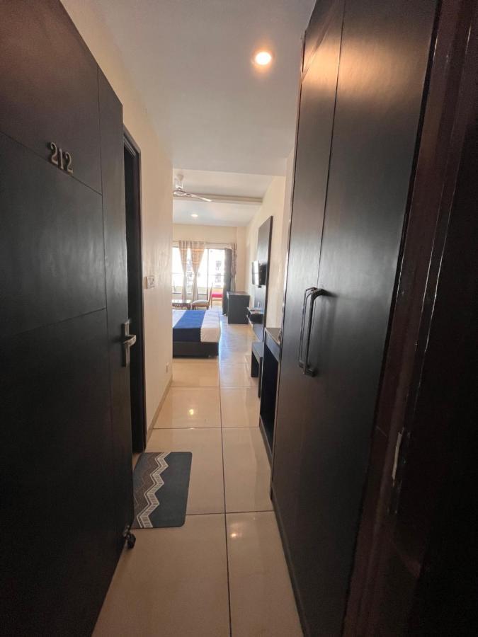 Hotel Woodcrest Zirakpur - Best Family Hotel By - A Unit Of Sidham Group 외부 사진