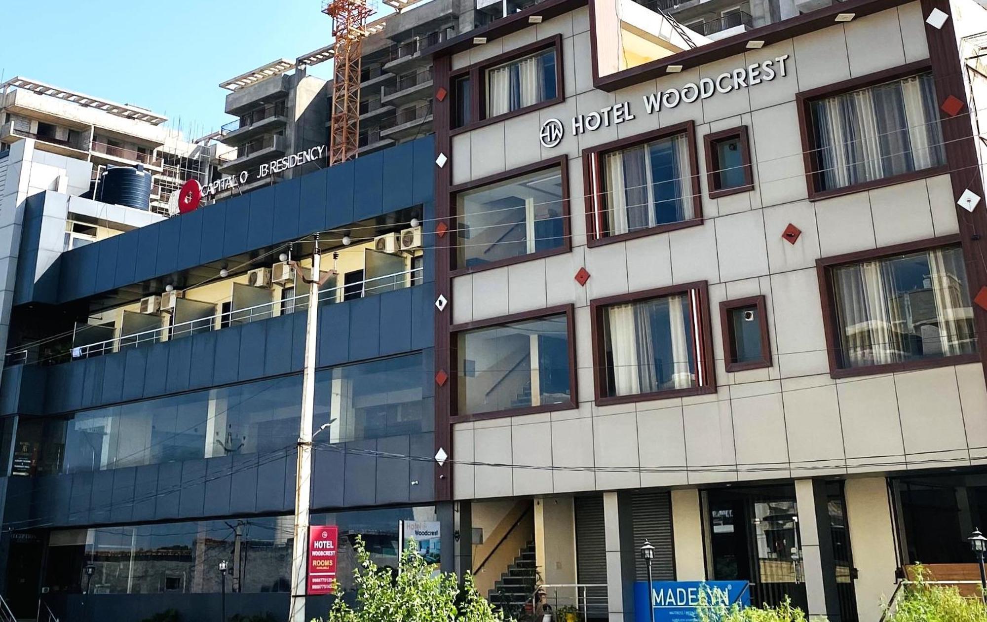 Hotel Woodcrest Zirakpur - Best Family Hotel By - A Unit Of Sidham Group 외부 사진