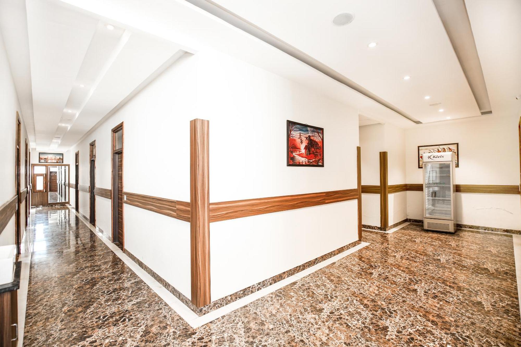 Hotel Woodcrest Zirakpur - Best Family Hotel By - A Unit Of Sidham Group 외부 사진